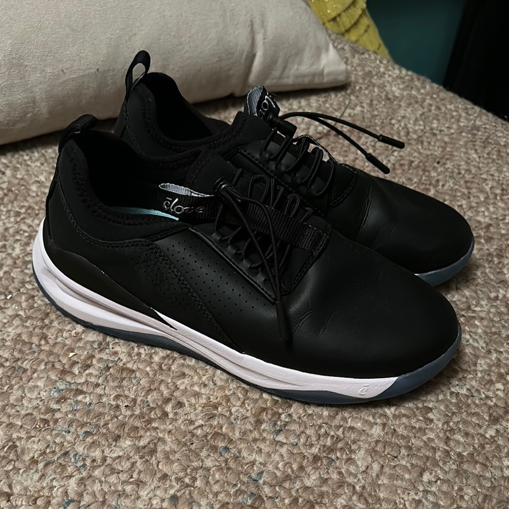 Women’s Clove tennis shoes